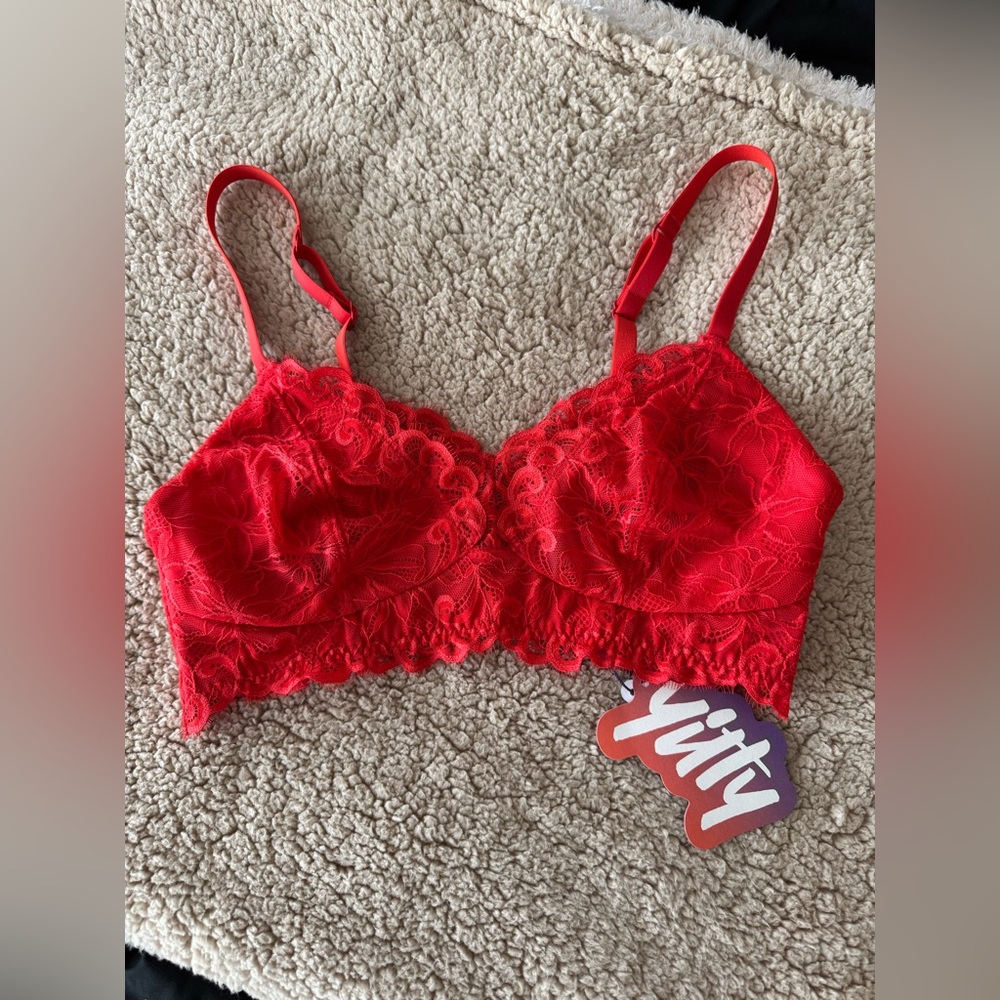 BRAND NEW YITTY Large Red Smoothing Lace Plunge Bralette